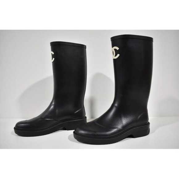 Chanel REV Black White Caoutchouc CC Logo High Pull On Rubber Rain Boots 40 - Picture 10 of 12